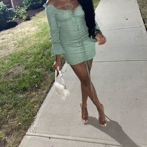 Off the shoulder puffy sleeves dress Available